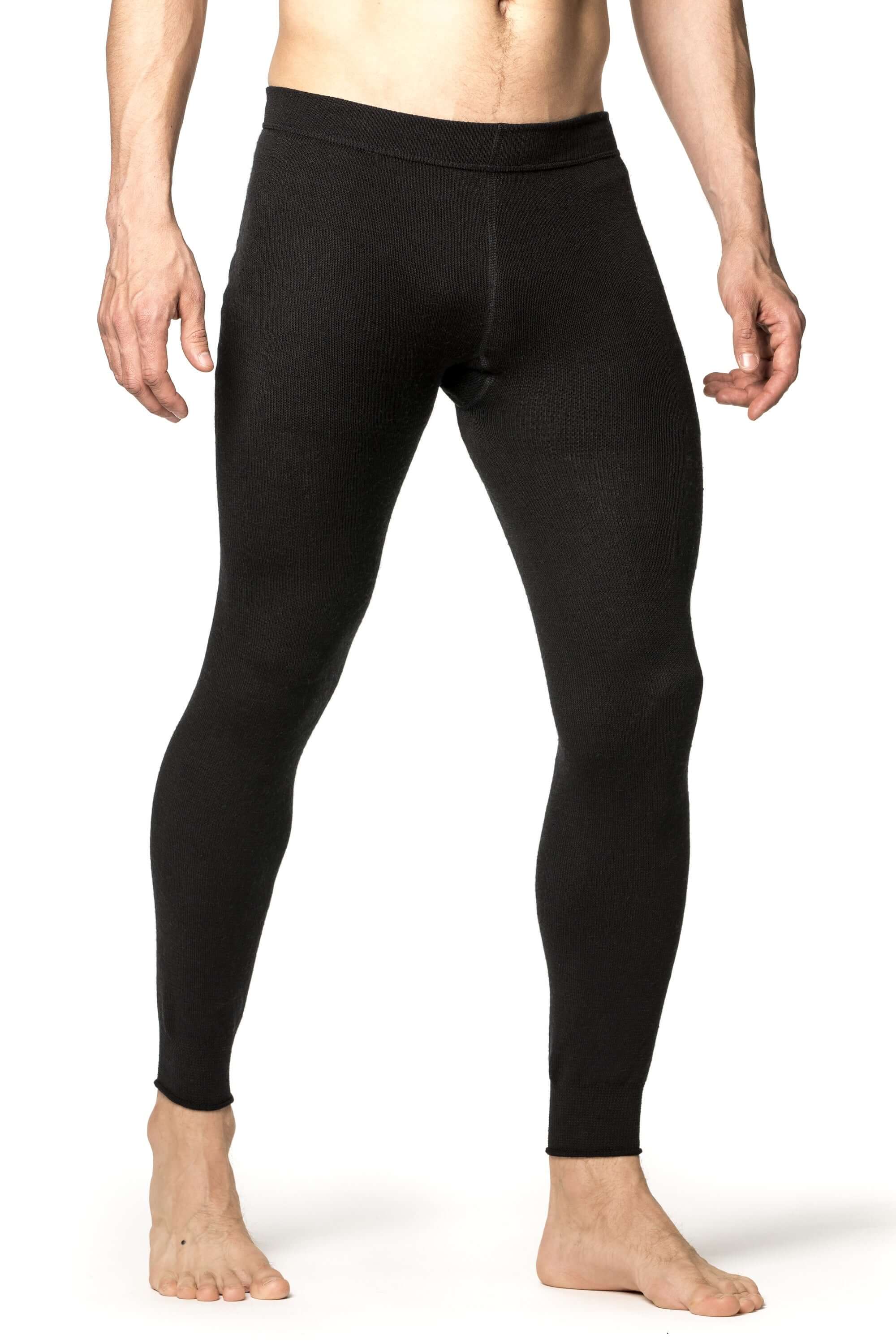 Die Woolpower Long Johns 200, warme Merino Baselayer für aktive Tage, erhältlich im Outdoor Online Shop FluxPerfect