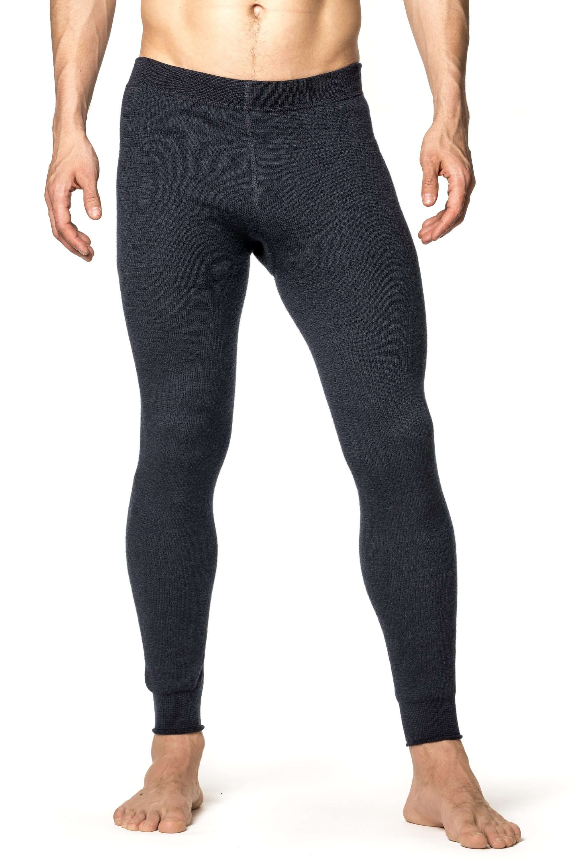 Die Woolpower Long Johns 400, feinste Merinounterwäsche aus Schweden, ideal für deine Winterabenteuer, erhältlich im Outdoor Online Shop FluxPerfect