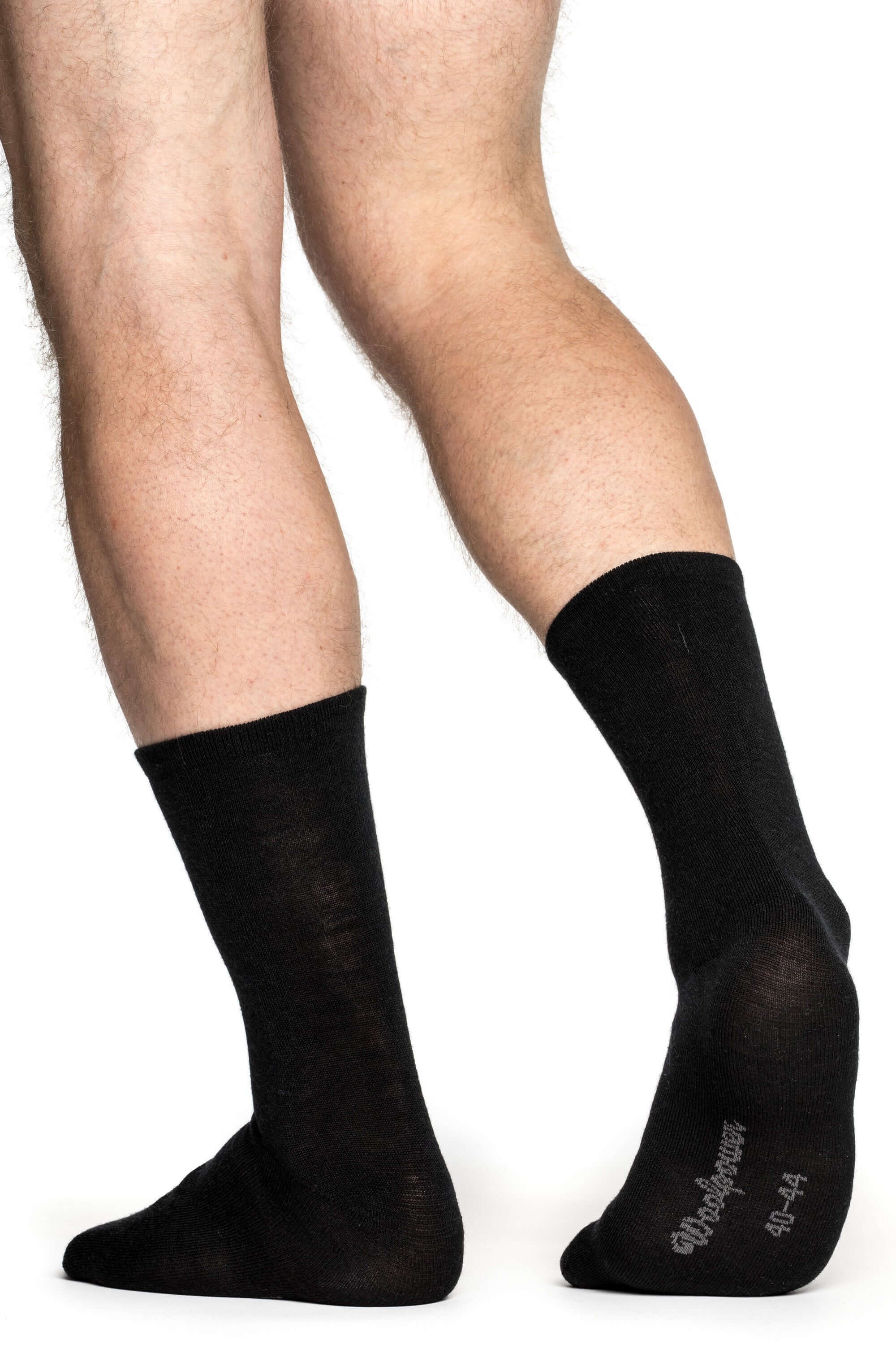 Die Woolpower Classic Liner, dünne Merino Socken ideal als Basisschicht oder für wärmere Bedingungen, erhältlich im Outdoor Online Store FluxPerfect